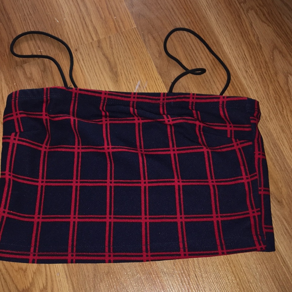 Crop top with strips